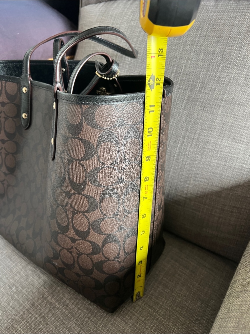 Coach Brown Signature Tote with Black Pouch and Gold Logo - Picture 6 of 6